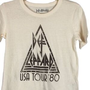 Def Leppard Graphic USA Tour 80 Cropped Rock Tee